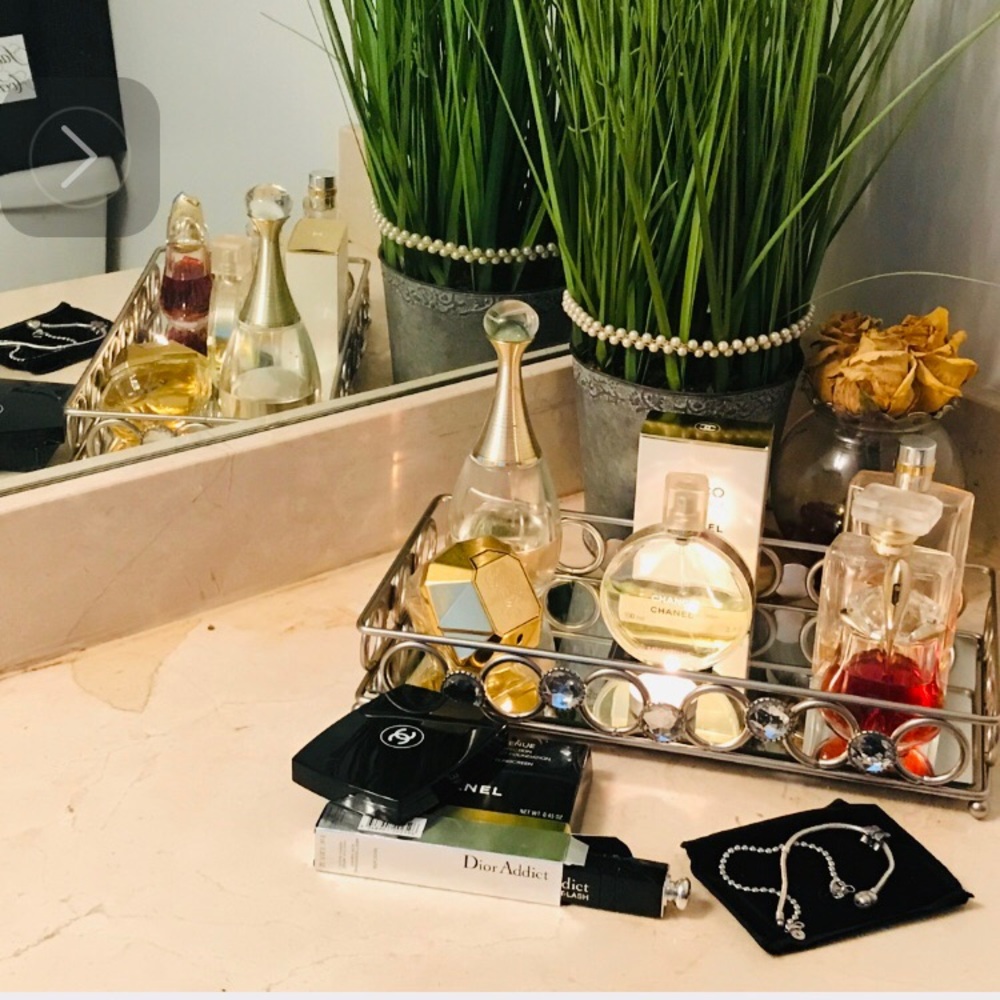 All offers Welcomed  !! 🥰💖🌷👛💝💞🌸🛍💖🌷🥂